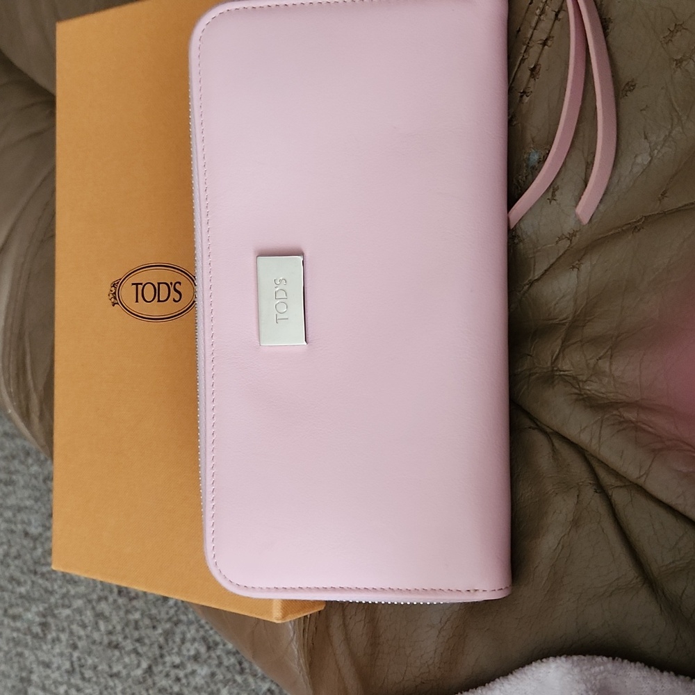 Wallet - Picture 2 of 4